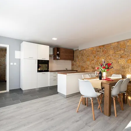 Holiday House Tor * Krusevo (Zadar)