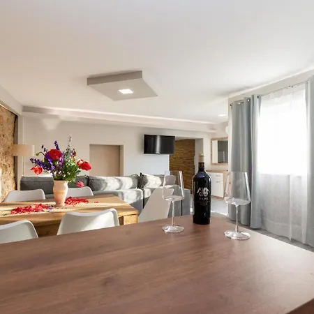 Вилла Holiday House Tor